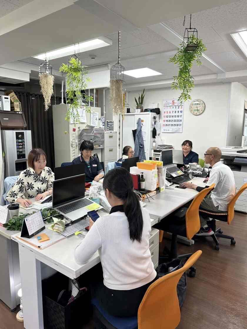 協丸株式会社 ケアマネジャーの募集の制服2