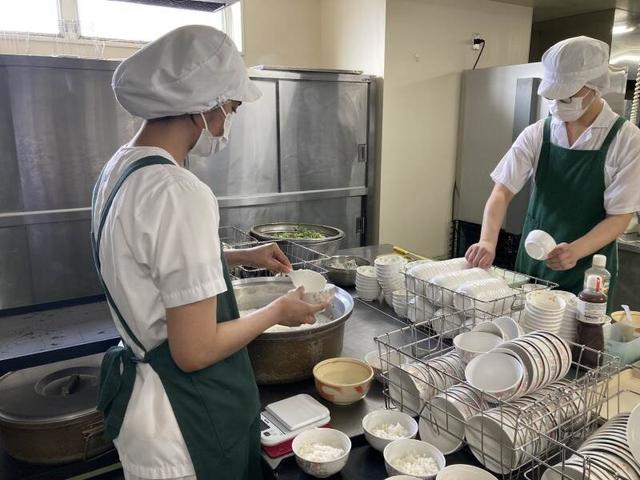 【給食盛り付けなど】希望休考慮のシフトでプライベートと両立!(フード・飲食、札幌市手稲区)のイメージ画像