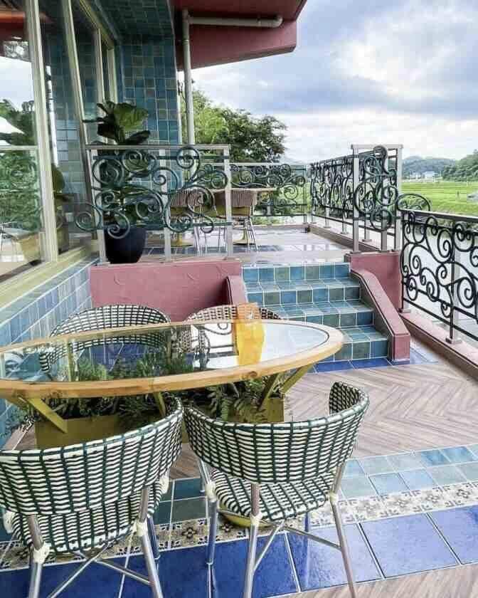 有限会社ビズ・カンパニーの制服3