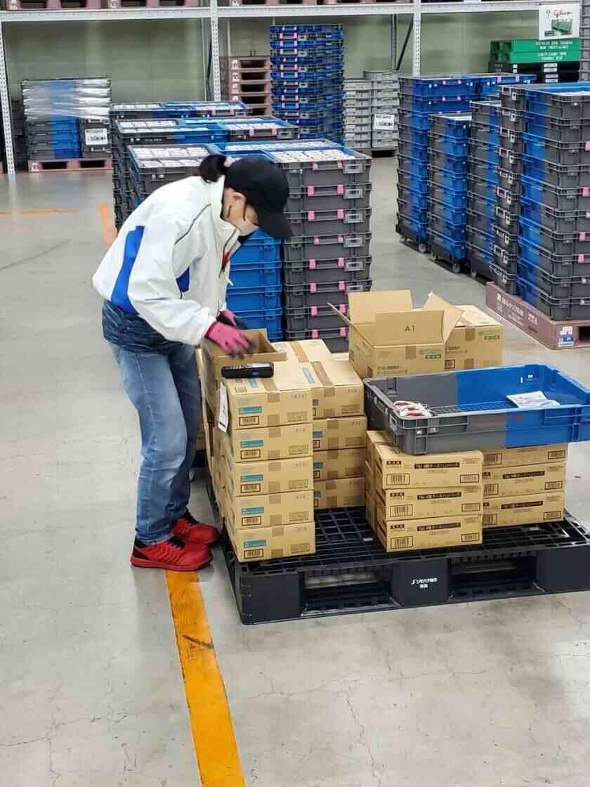 高千穂倉庫運輸株式会社 みなと香椎 鮮冷営業所の制服6