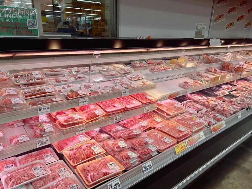 スーパーヤオフジ所沢店の制服5