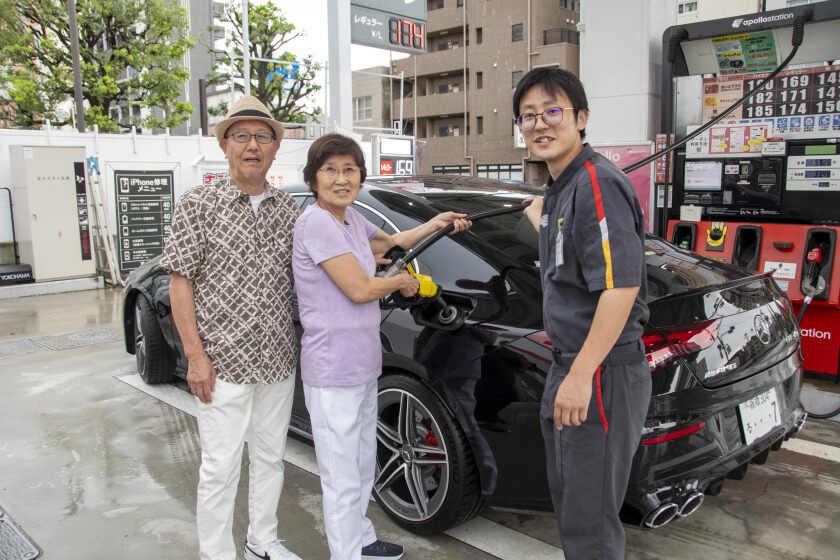 apollostation 下町セルフ柴又SSの制服4