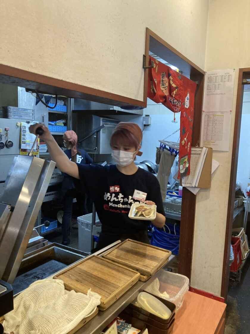 めんちゃんこ亭 大橋店の制服4