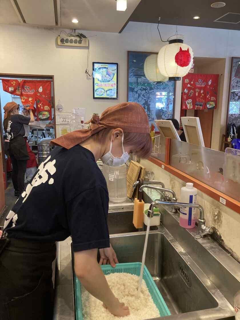 めんちゃんこ亭 大橋店の制服3