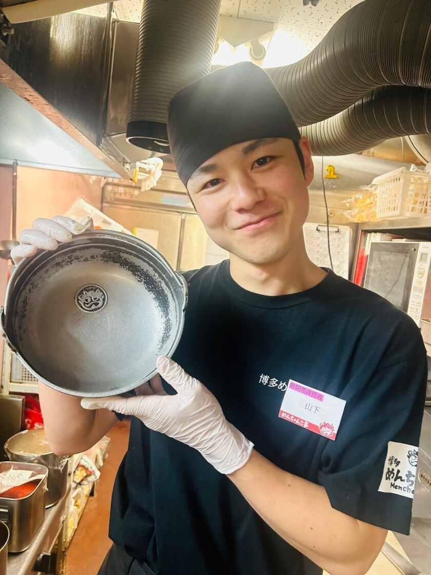 めんちゃんこ亭 天神店の制服1