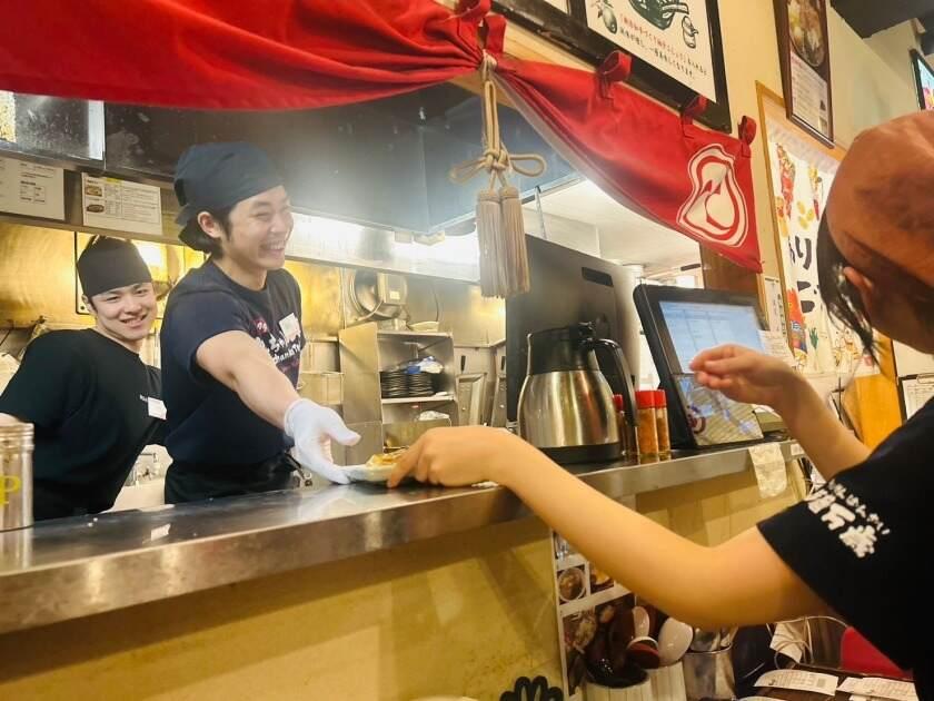 めんちゃんこ亭 天神店の制服3