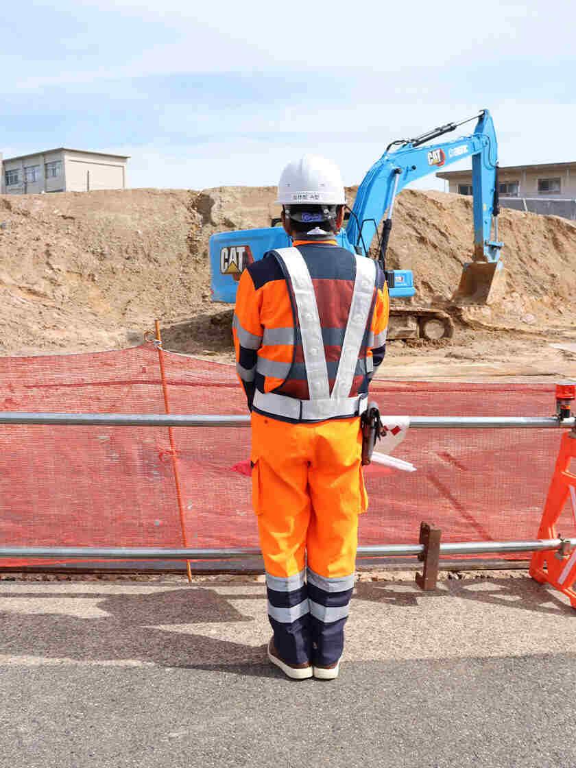 株式会社LEAP 応募受付の制服4