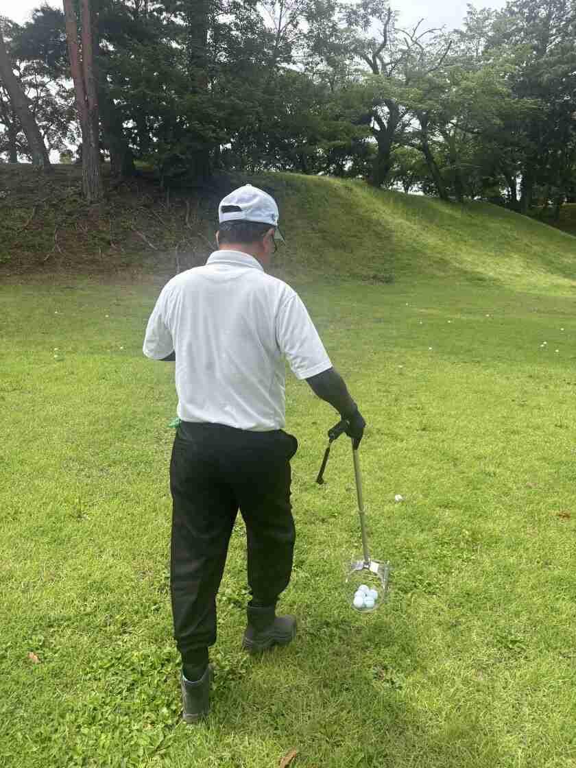 鳴尾ゴルフ倶楽部の制服1