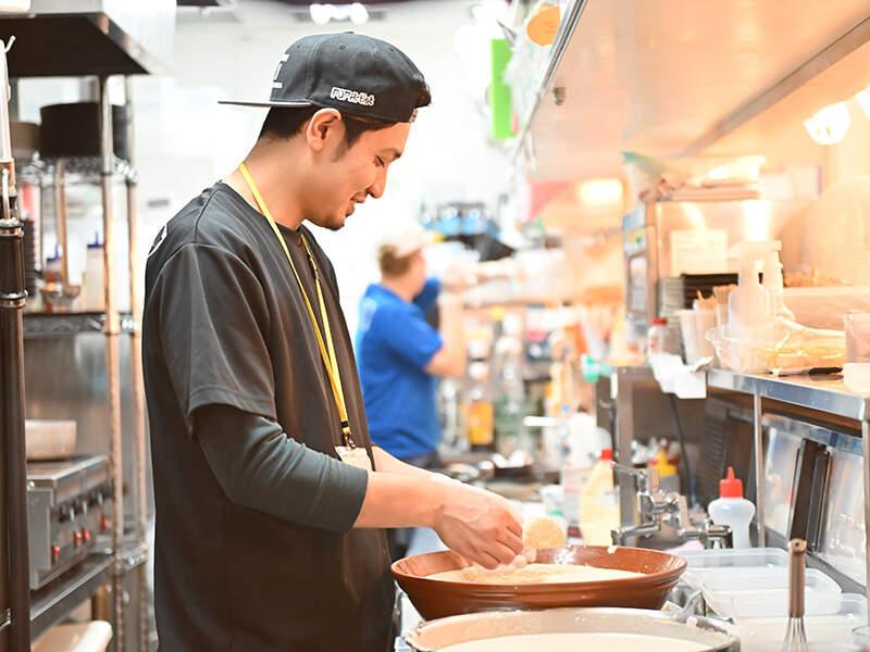 串カツ田中 薬院店の仕事画像2