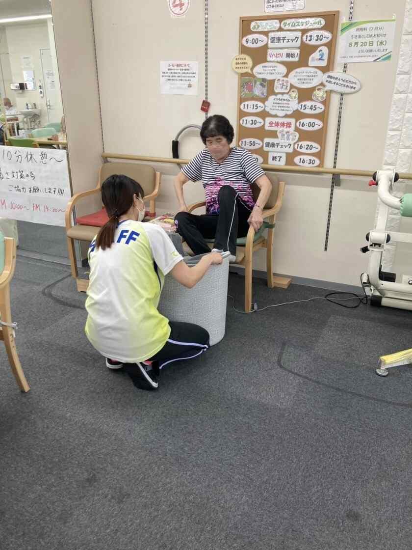 佐原グループ てくてく長吉六反の制服5