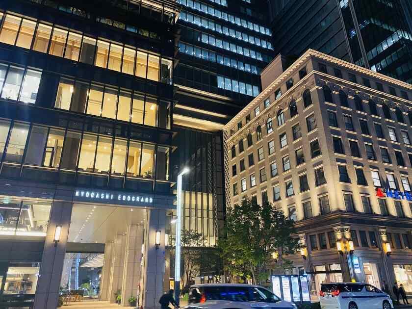 鶏味座(とりみくら) 京橋エドグラン店の制服3