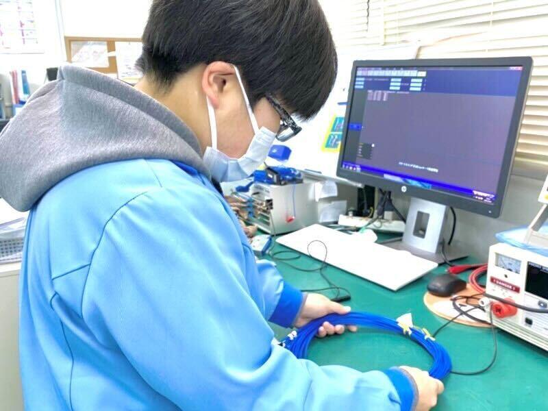 株式会社滝沢電機の制服2