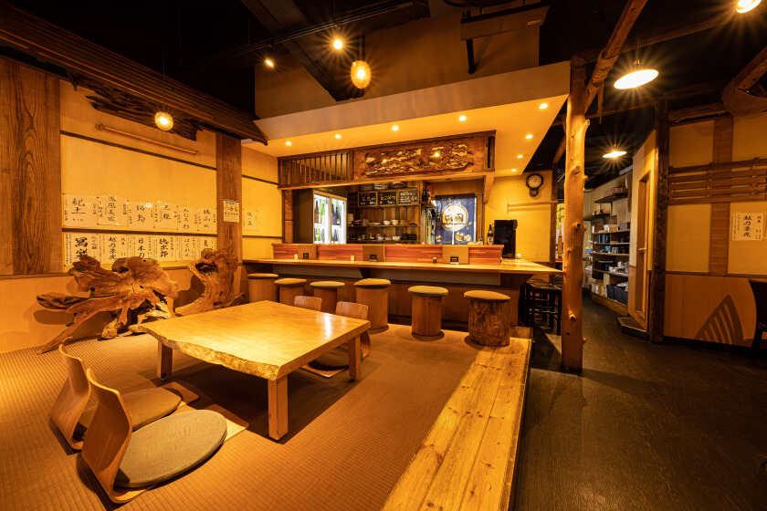 たこ焼きバル 徳次郎の制服5