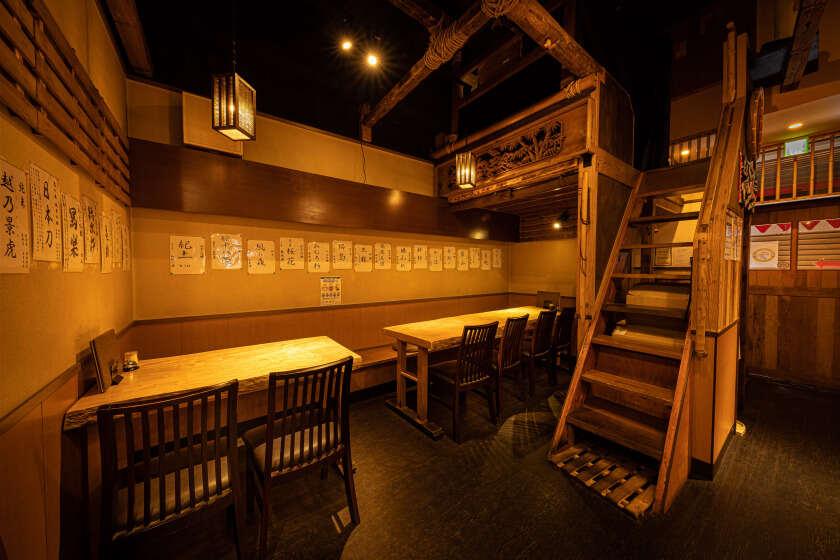 たこ焼きバル 徳次郎の制服4