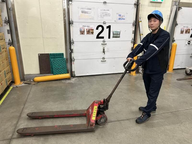 塩釜陸運株式会社 仙台港営業所の仕事画像3