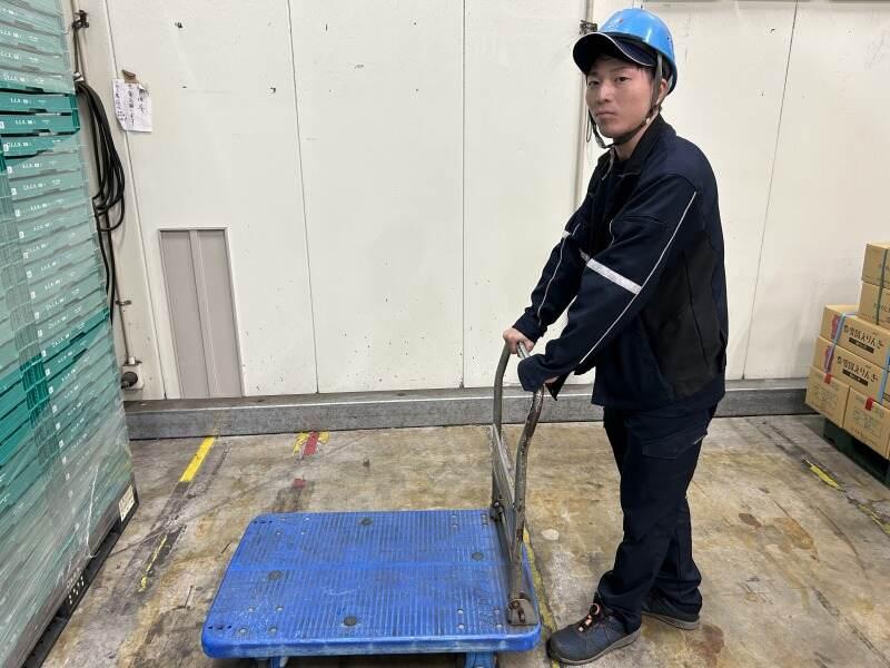 塩釜陸運株式会社 仙台港営業所の仕事画像2