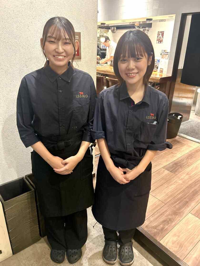 板前焼肉一笑 梅田茶屋町店の制服1