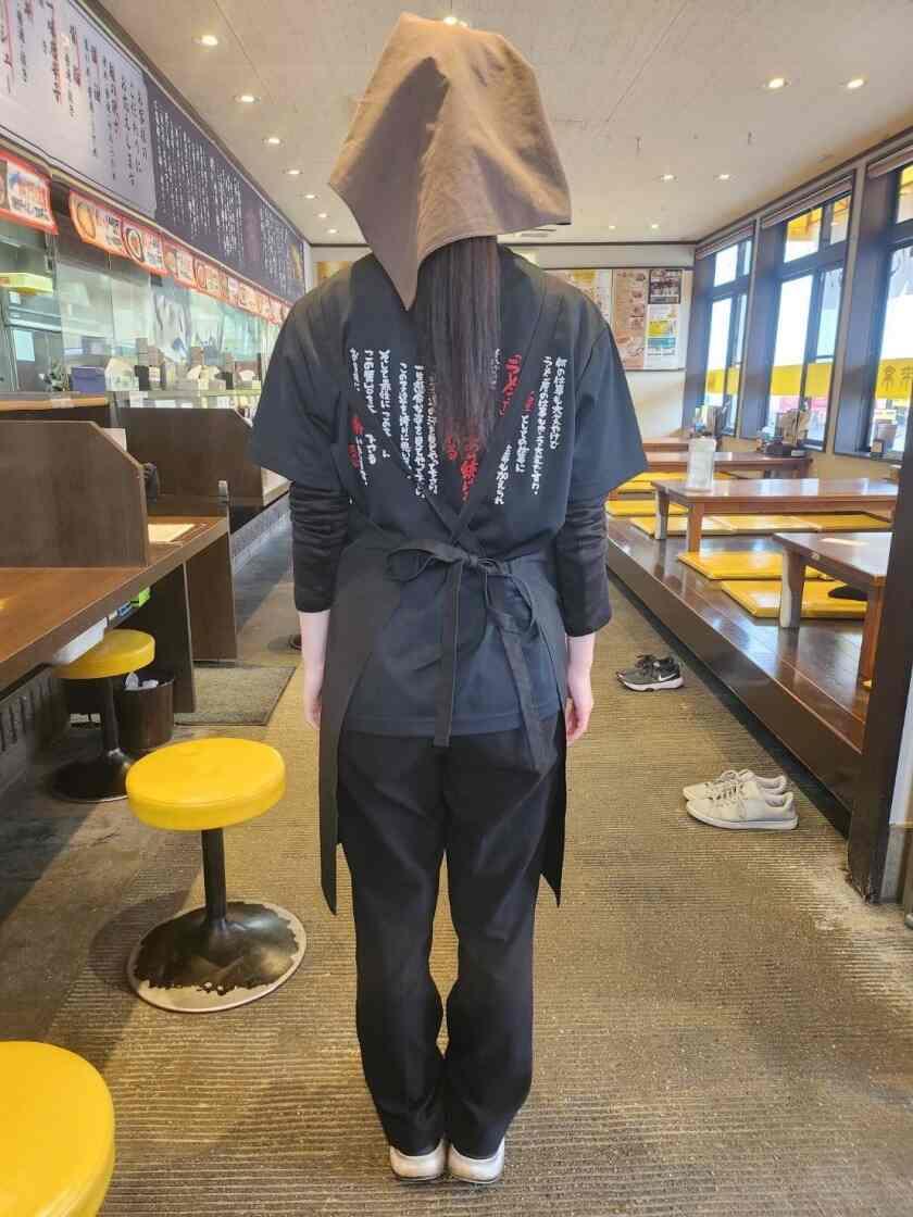 来来亭 蒲郡店の制服3