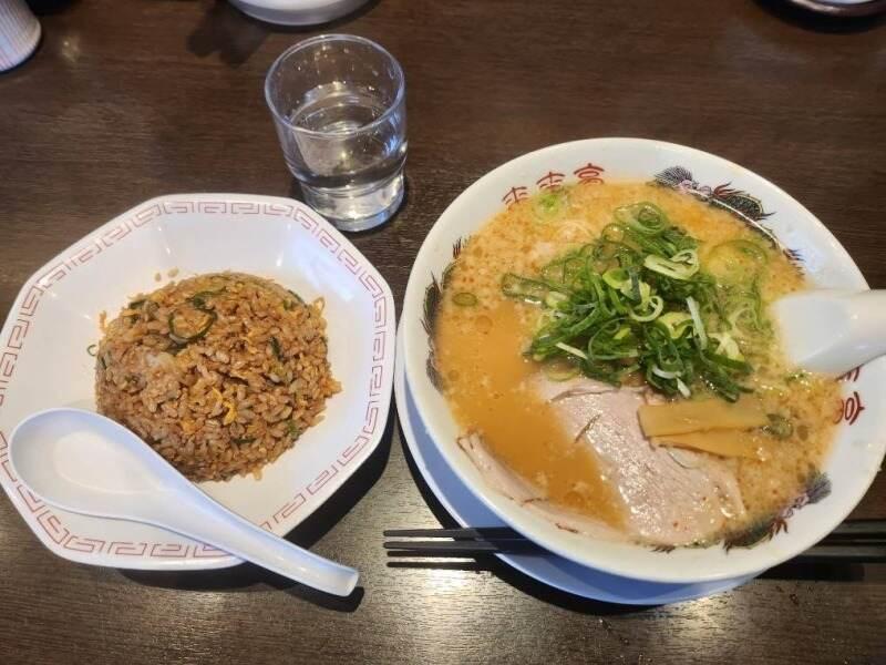 来来亭 蒲郡店の仕事画像2