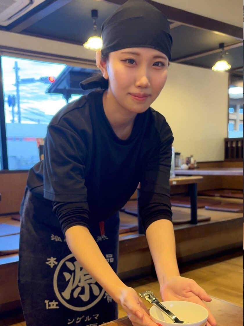 丸源ラーメン 大府店【イフスコダイニング株式会社】の制服5