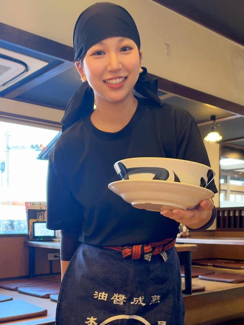 丸源ラーメン 大府店【イフスコダイニング株式会社】の制服3