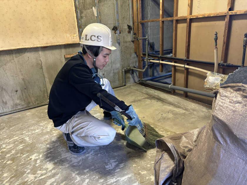 株式会社 LINE REFORM SUPPORTの制服2