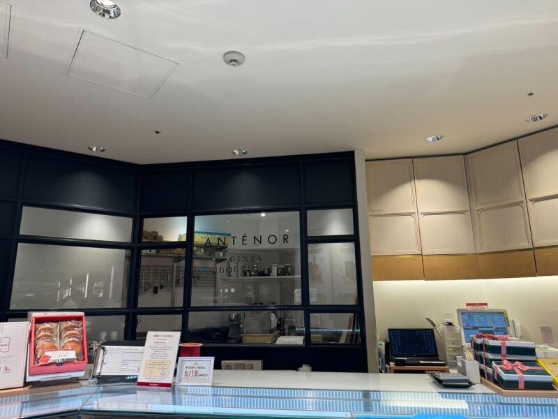 ANTENOR(アンテノール)銀座ブティック店の仕事画像2