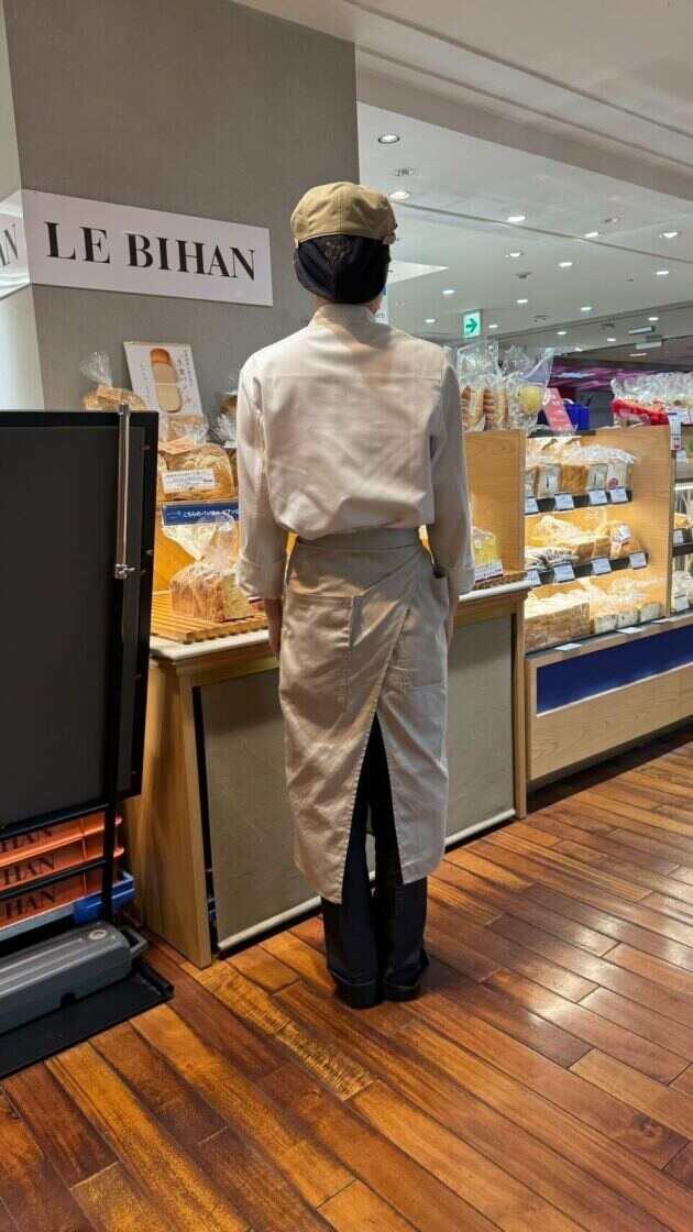 LE BIHAN(ル ビアン)池袋東武店の制服2