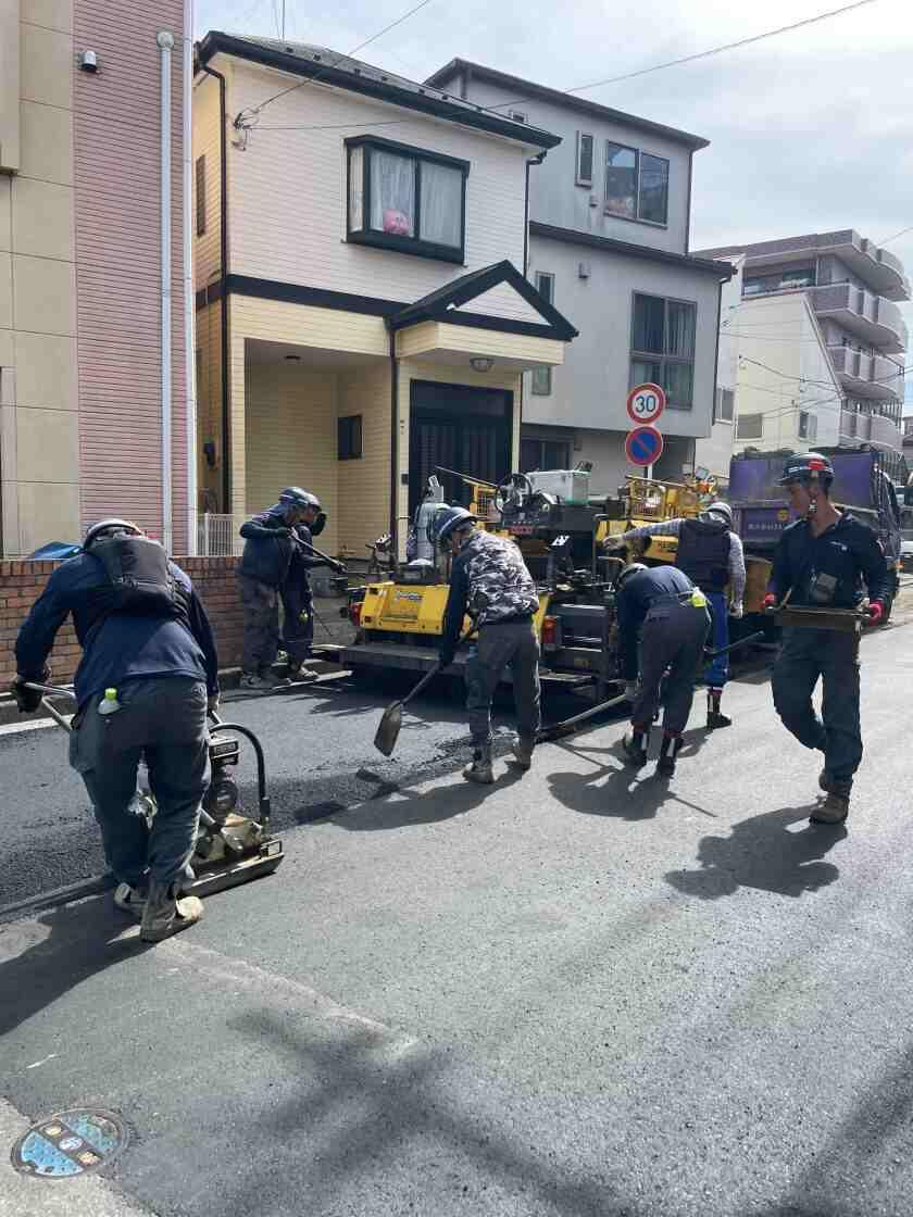 有限会社初鹿野建設の制服1