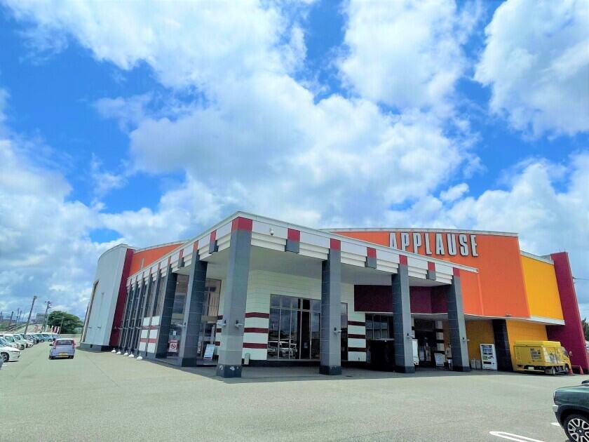 アプラウズの制服1