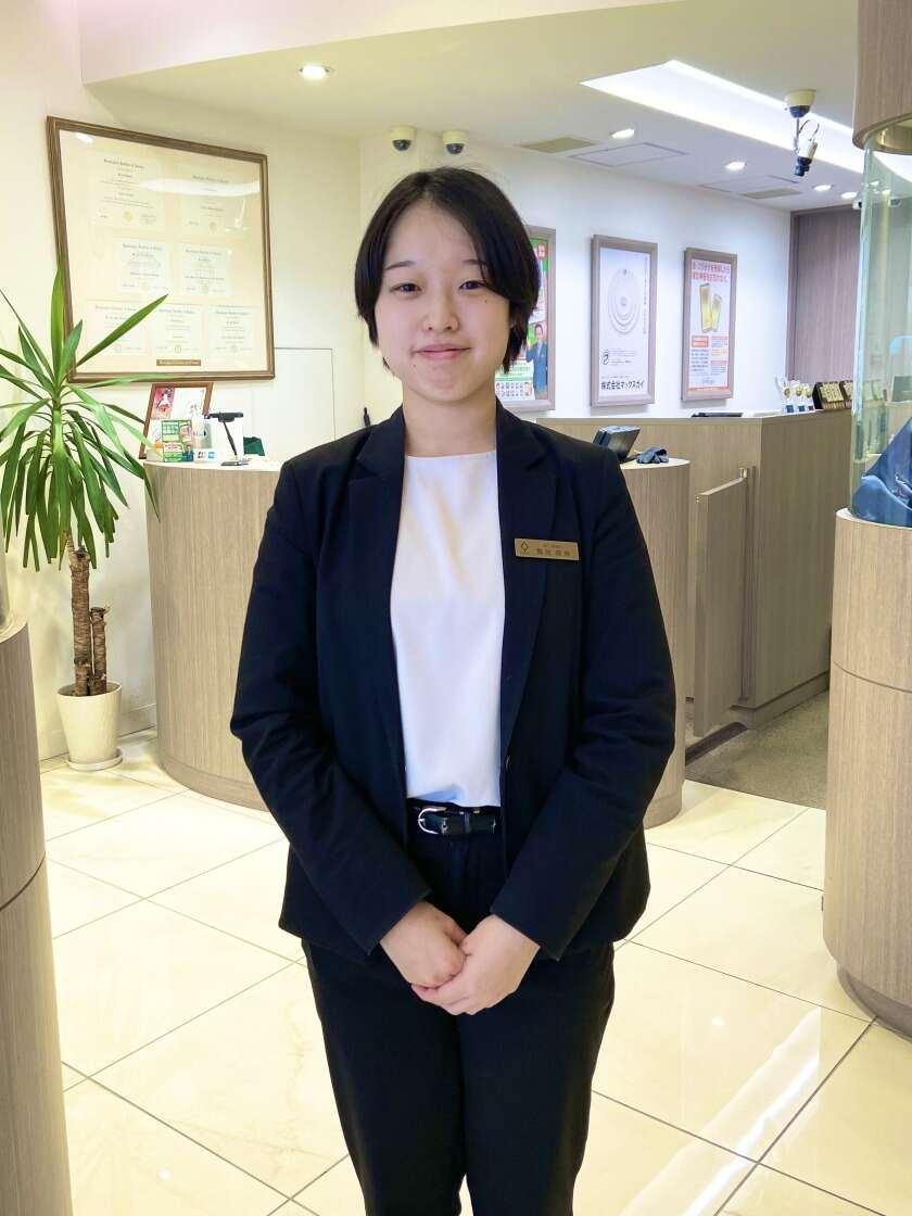 ザ・ゴールド 稲里中央店の制服1