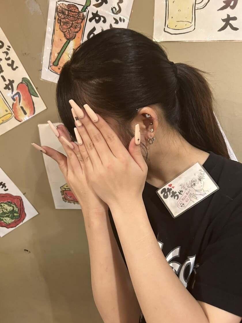 京串揚げとお酒 あいよっ! 西院駅店の制服5