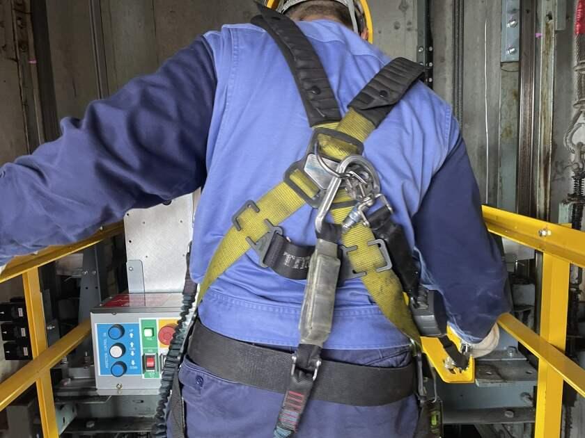 株式会社水野工業所の制服1