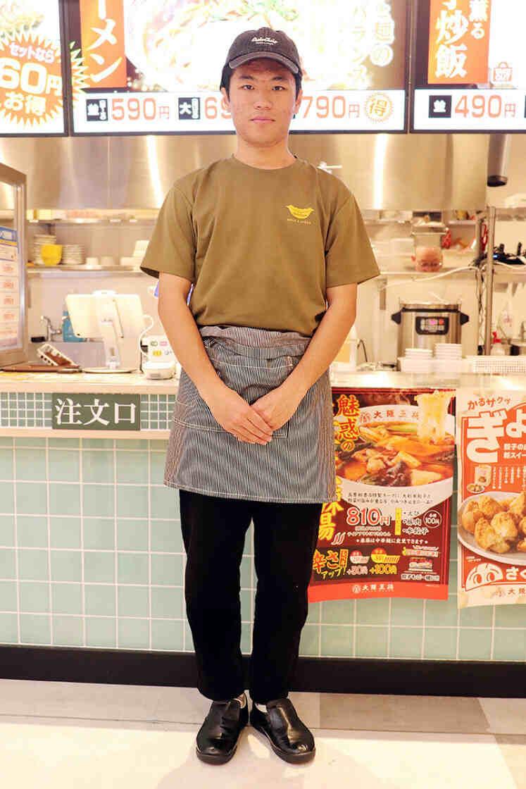 大阪王将 イオンモール橿原店の制服3