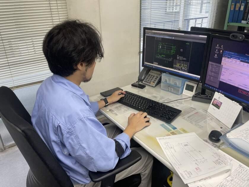 東リツ株式会社 筑波工場の制服3
