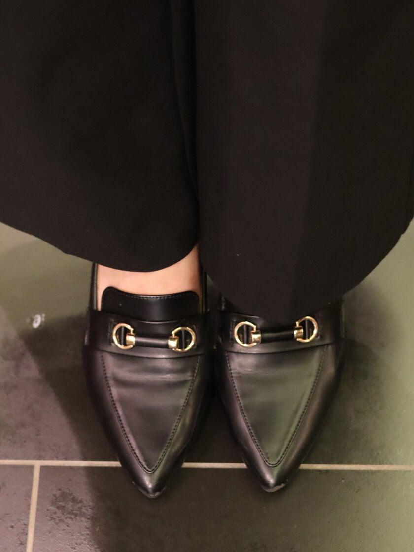 PANDORA イオンモール岡崎店の制服2