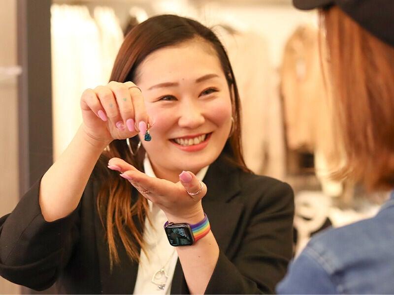 PANDORA イオンモール岡崎店の仕事画像1