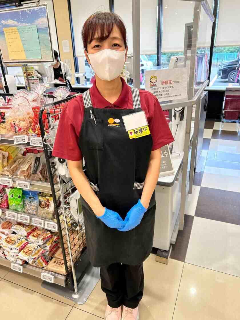 生活協同組合おおさかパルコープ 忍ヶ丘店の制服1