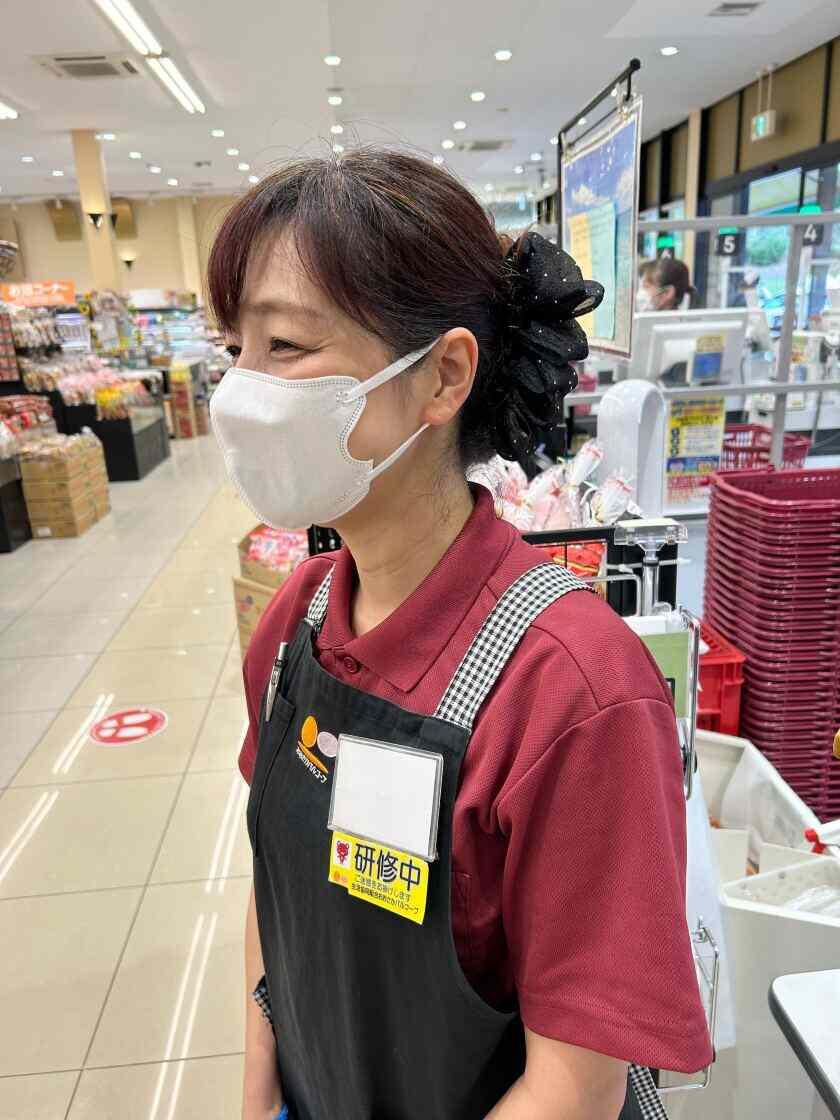 生活協同組合おおさかパルコープ 忍ヶ丘店の制服2