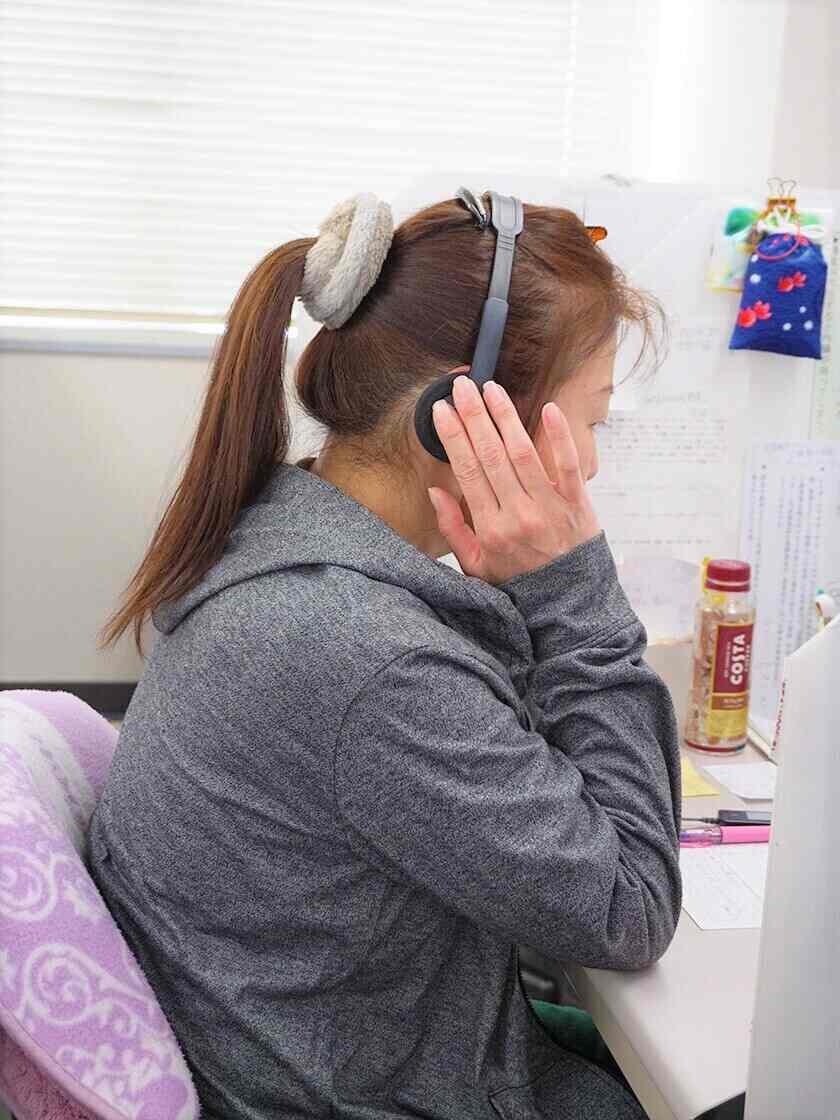 ちゅら花マーケティング株式会社 天神の制服2