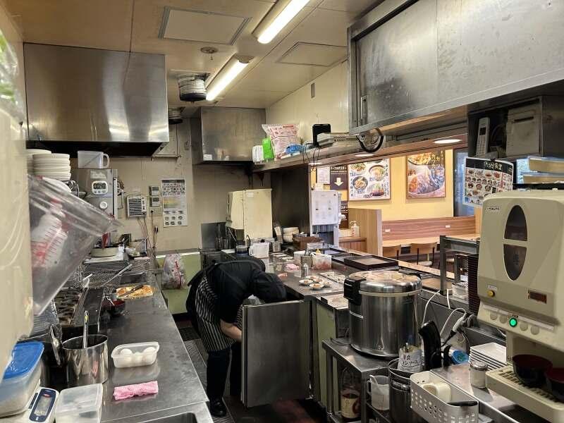 たるみ食堂(垂水PA下り線)の仕事画像3