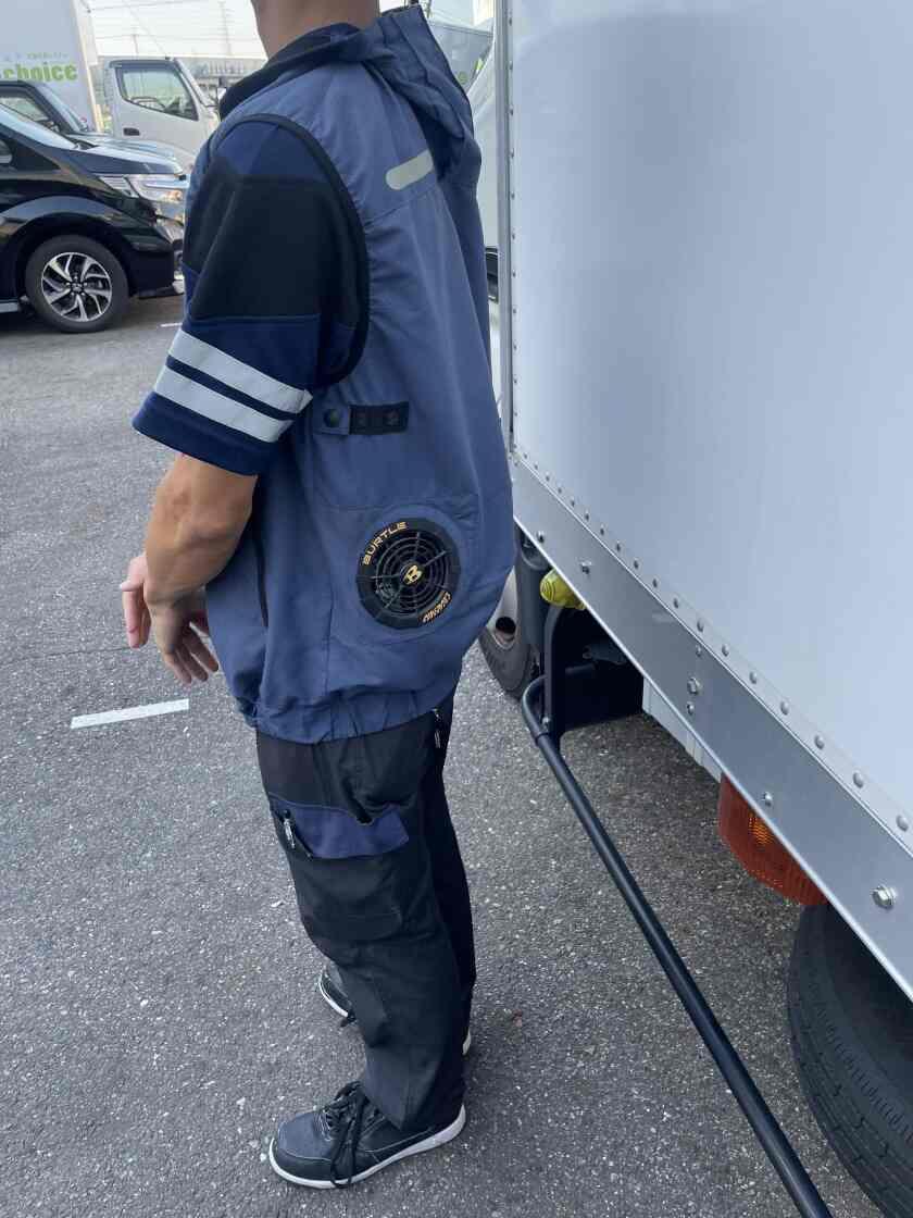 株式会社あいネット・サポートの制服2