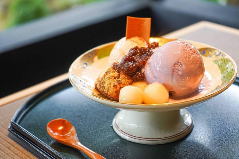 eXcafe 京都嵐山本店の制服9