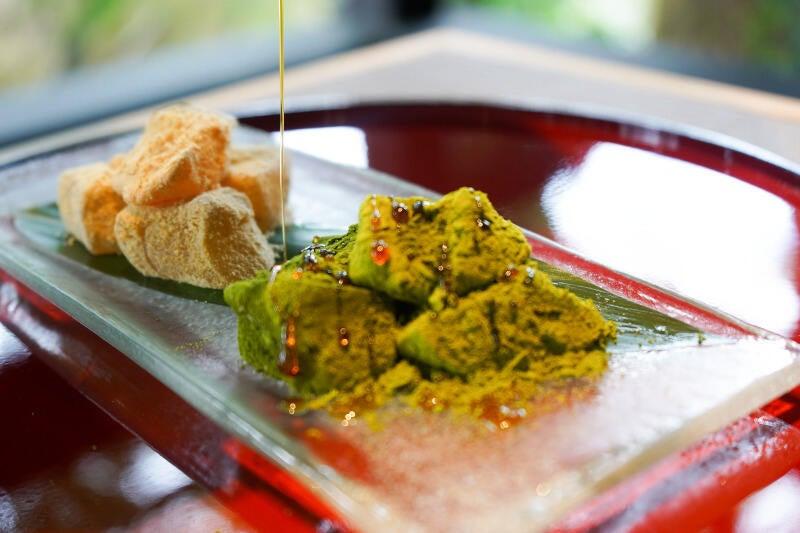 eXcafe 京都嵐山本店の制服4