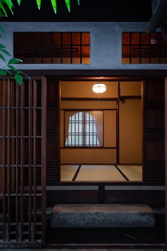 \2025年6月末日OPEN!/すき焼き 京都 肉のひろ重 八百屋の制服1