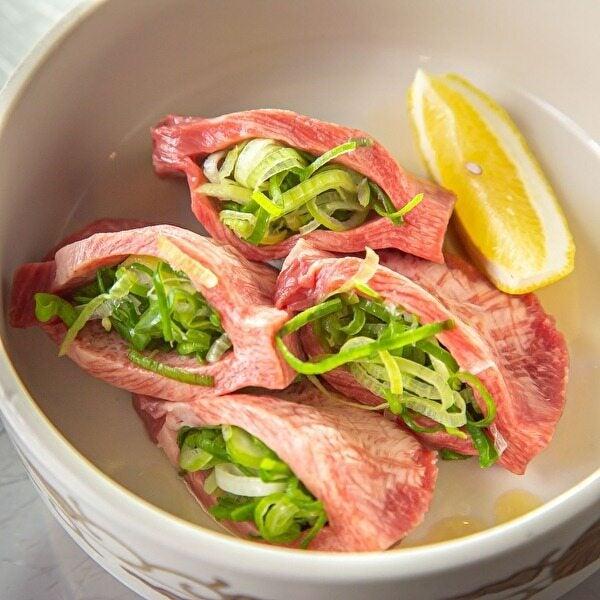 西木屋町 肉しん ≪ 5名以上の大募集!! ≫の制服2