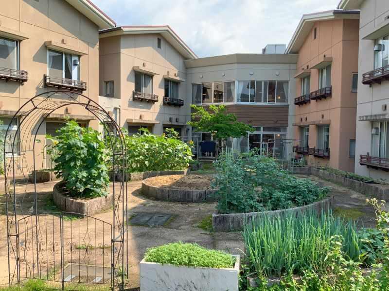 社会福祉法人和楽会の制服4