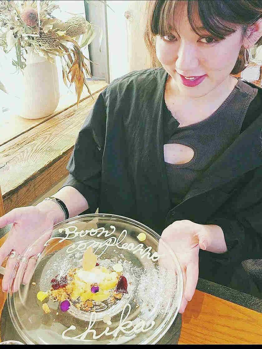 株式会社A-urora(オーロラ)の制服5