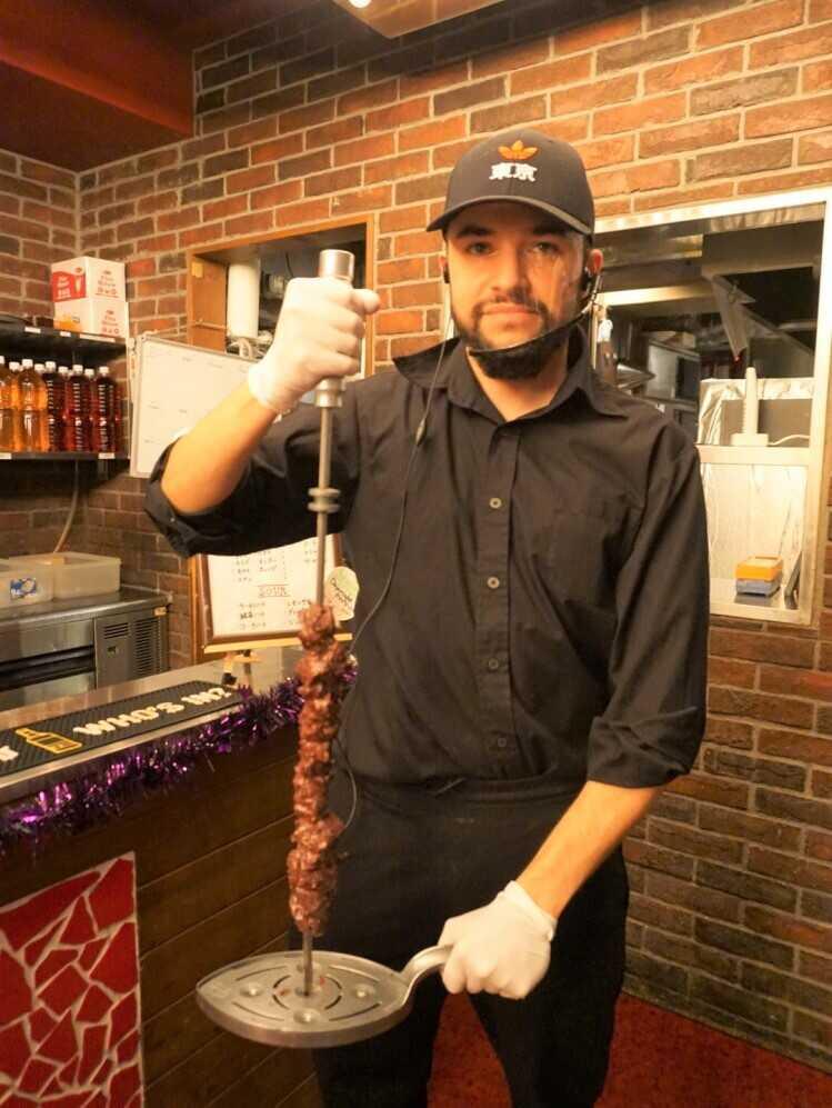 シュラスコ&ビアバー GOCCHI BATTA 池袋店の制服2