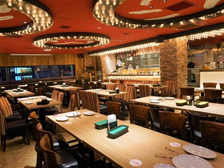 シュラスコ&ビアバー GOCCHI BATTA 上野店の制服5